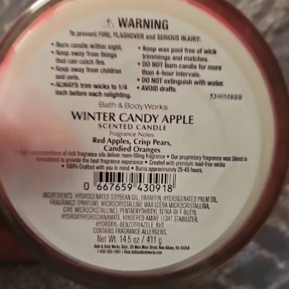 Bath & Body Works Green and Red Holiday Candles - Picture 5 of 5